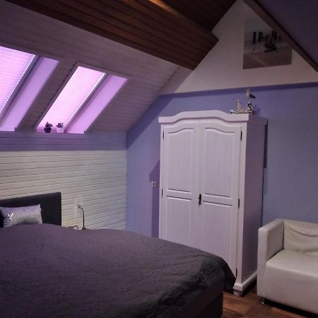 Ferienwohnung "Kunterbunt" Mit Burgblick Und Dachterrasse Monschau Exteriér fotografie